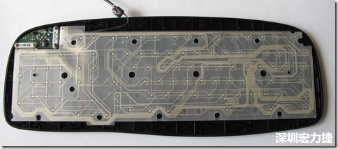 現在的電腦鍵盤拆開被蓋后就只看到一片約5mmx3mm的電路板及兩片取代原本電路板的PTF。
